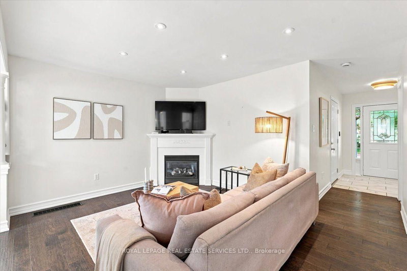 3 - 2970 Berwick Drive