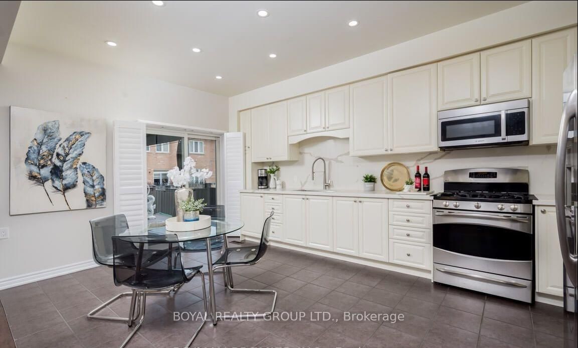 118 Footbridge Brampton,ON L6R 0T9 — Photo 12