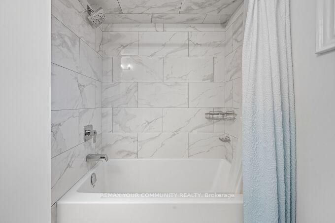 19 Hamer Boulevard • Toronto, ON photo 21