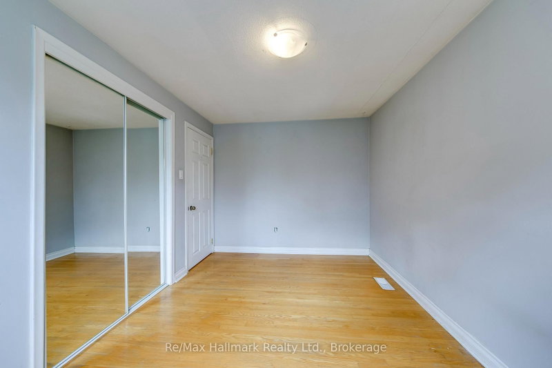 235 Tweedsdale Oakville,ON L6L 4P8 — Photo 22