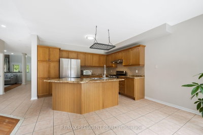 14 Baybrook Brampton,ON L7A 1M1 — Photo 18