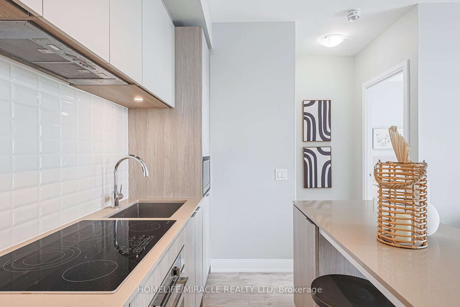 65 Annie Craig Drive • #1110 • Toronto, ON photo 19