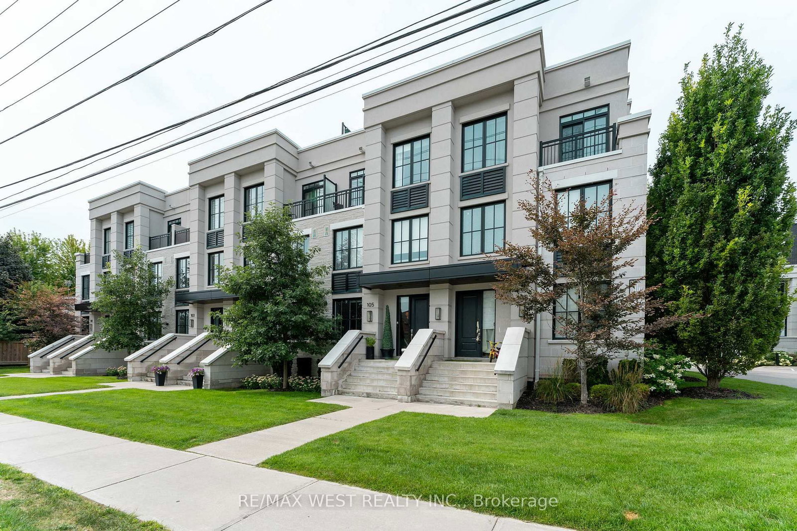 1180 Cawthra Mississauga,ON L5G 0A5