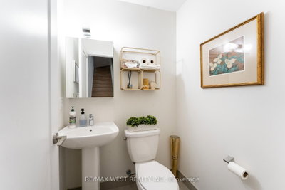 1180 Cawthra Mississauga,ON L5G 0A5 — Photo 17