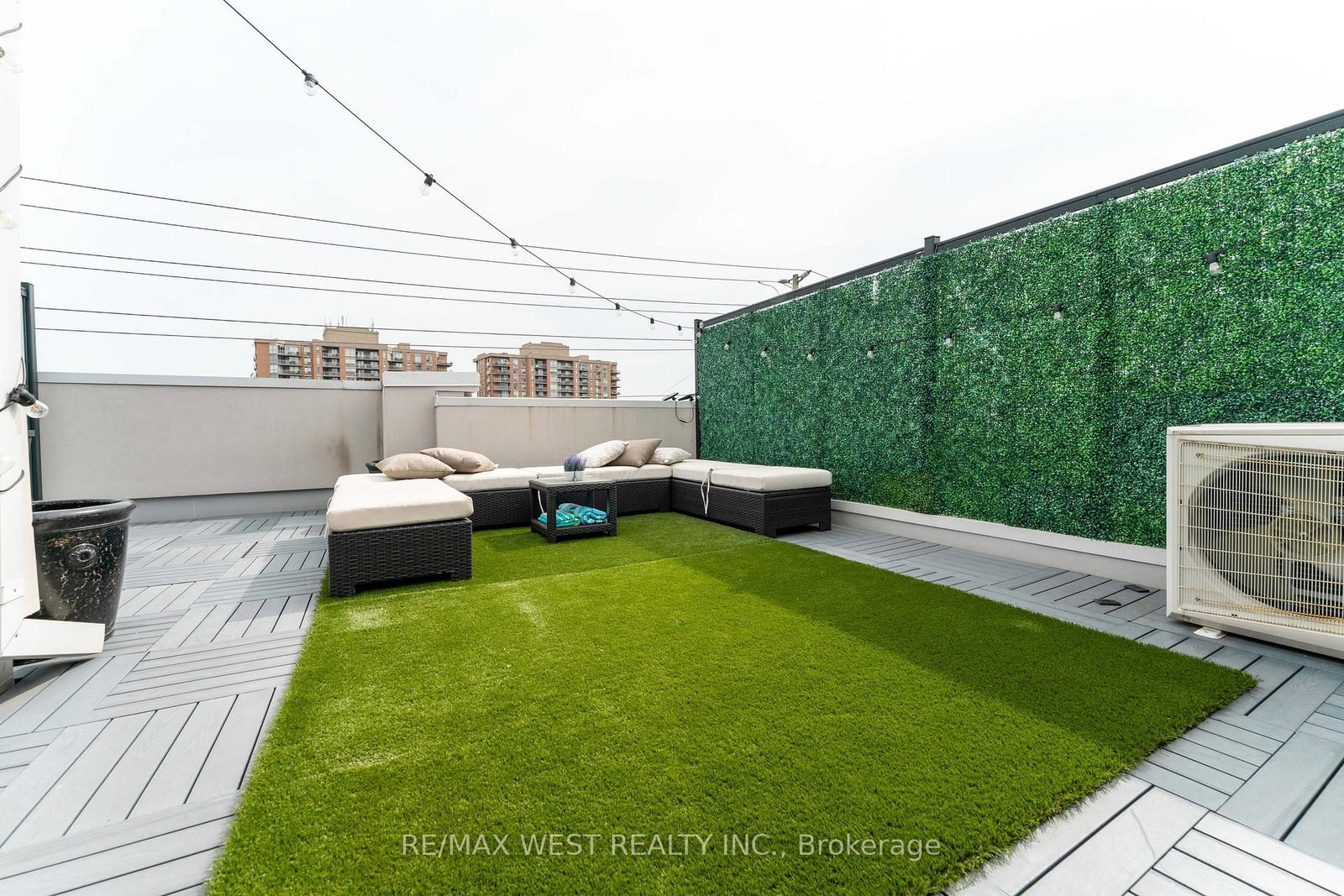 1180 Cawthra Mississauga,ON L5G 0A5 — Photo 40