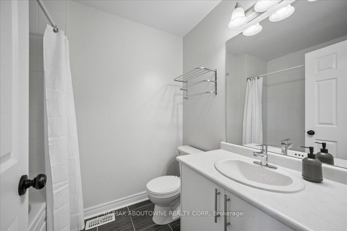 2020 Colonel William Oakville,ON L6M 0L9 — Photo 30