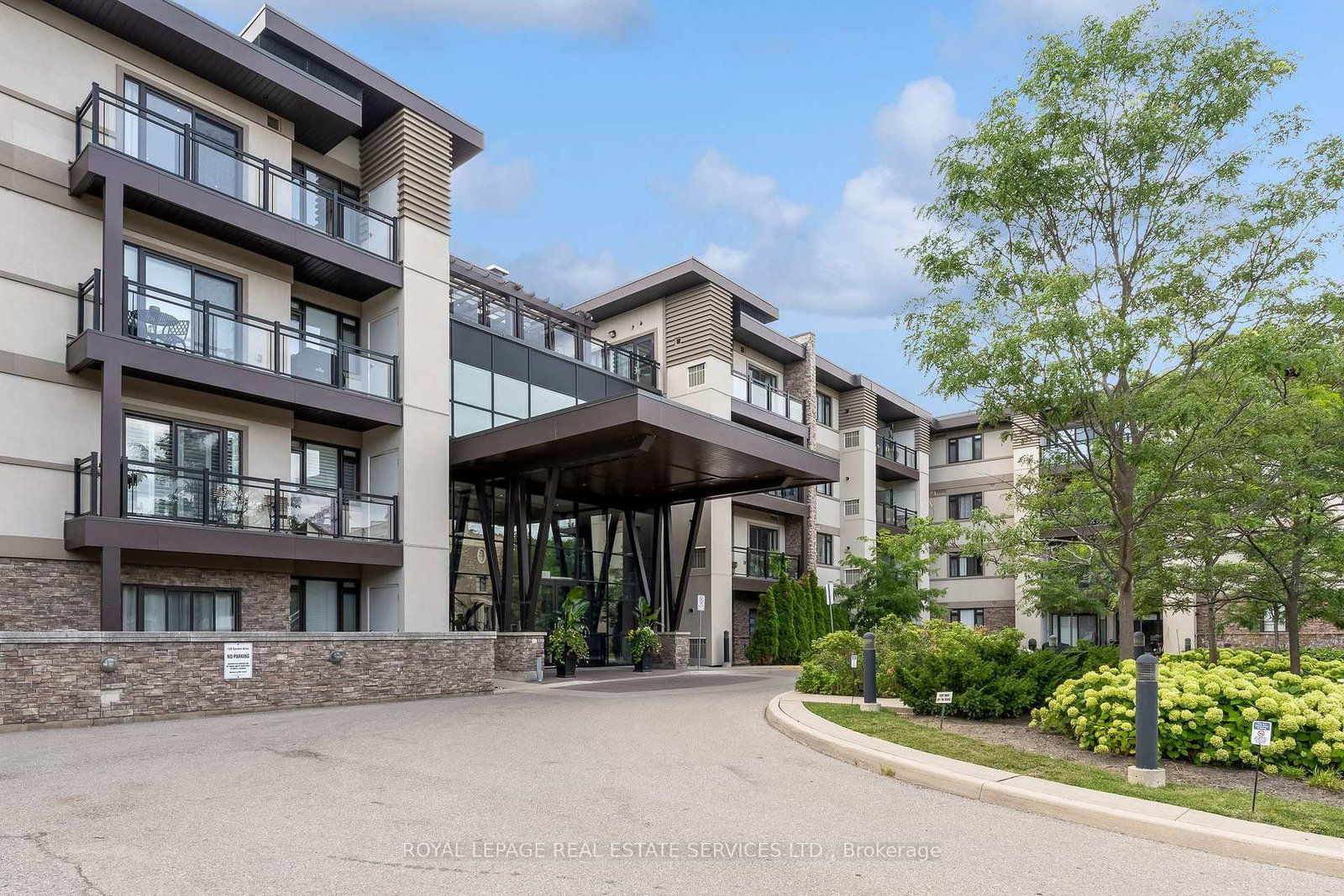128 Garden Drive • #203 • Oakville, ON photo 1