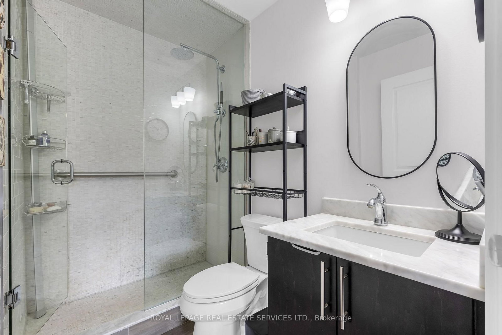 128 Garden Drive • #203 • Oakville, ON photo 11