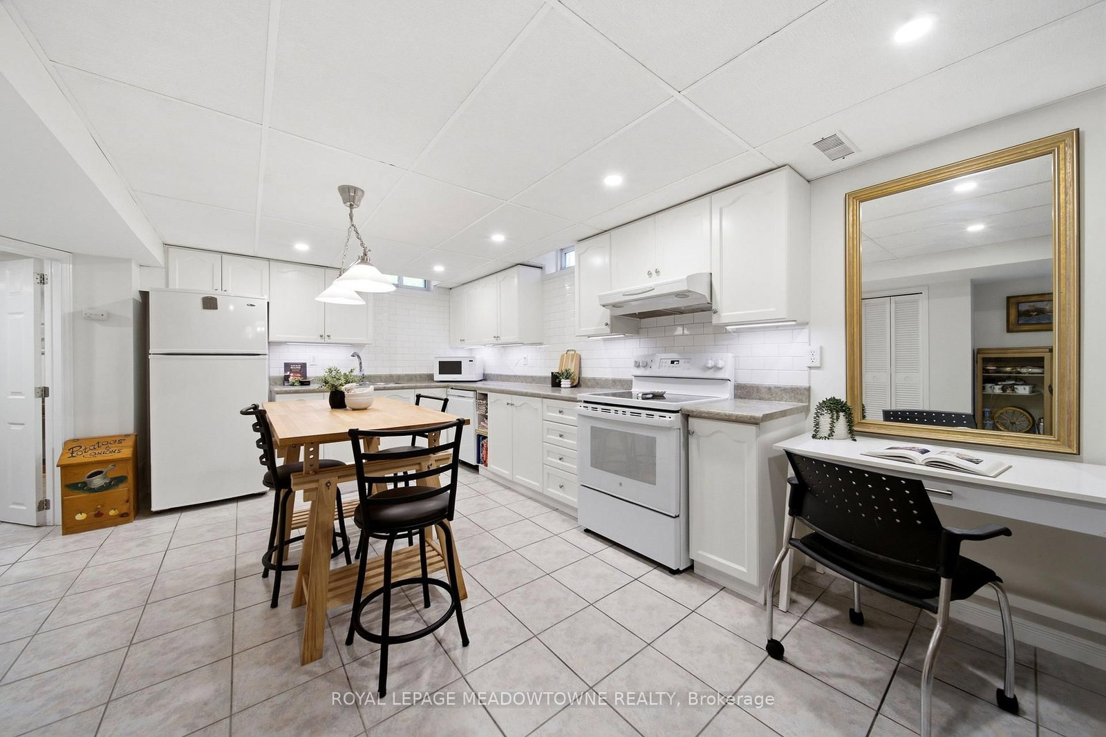 187 Barber Drive • Halton Hills, ON photo 38