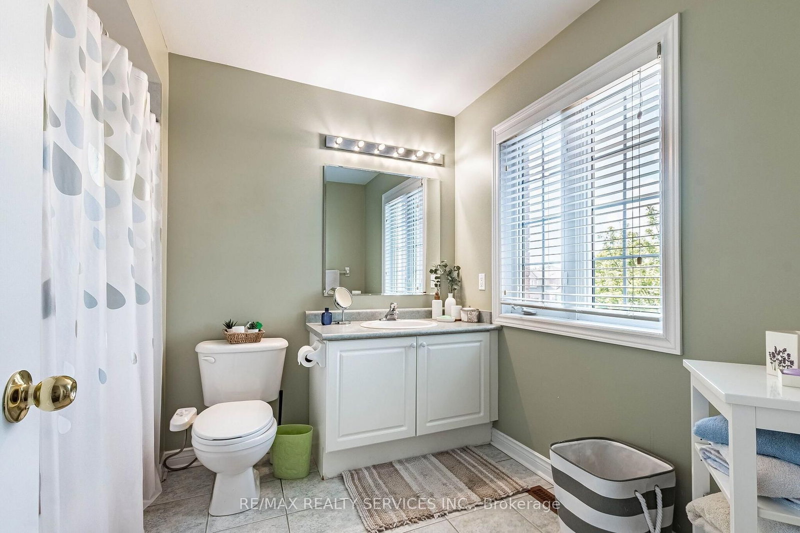 151 Fairhill Avenue • Brampton, ON photo 38