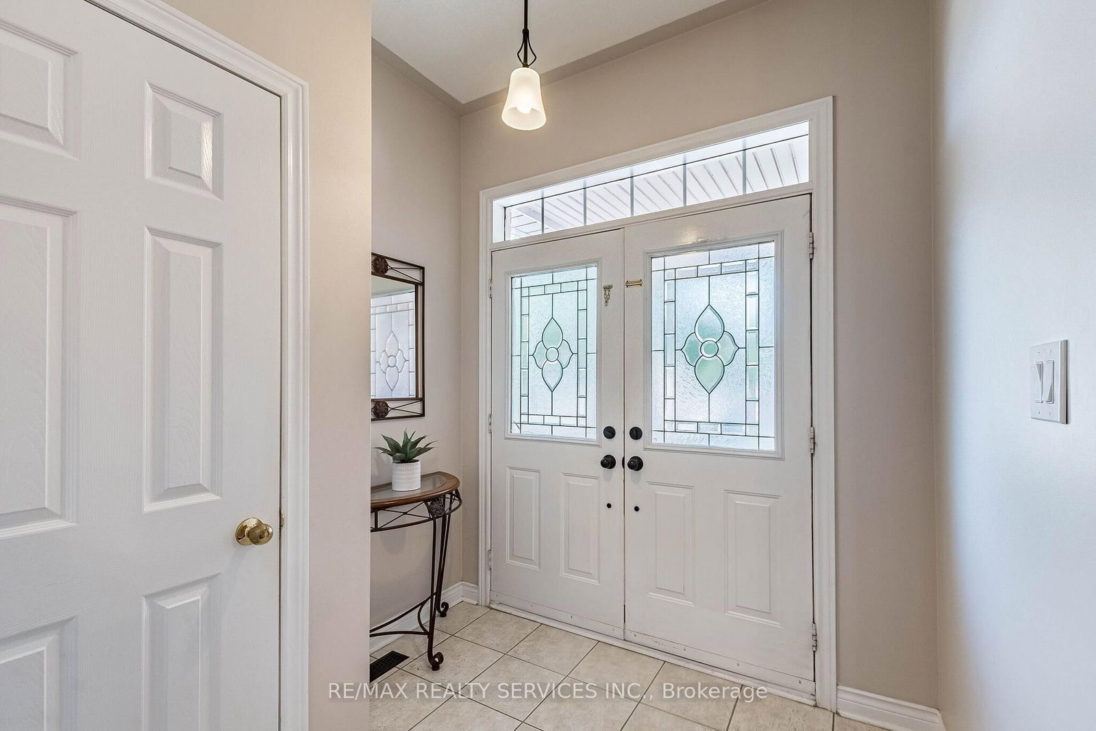 151 Fairhill Avenue • Brampton, ON photo 6