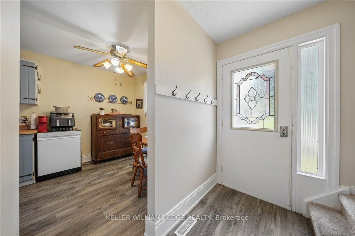 2320 Middlesmoor Crescent • Burlington, ON photo 10