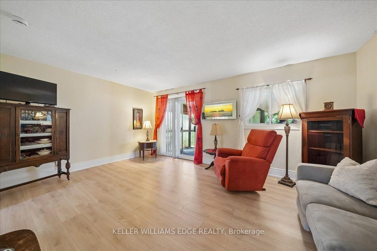 2320 Middlesmoor Crescent • Burlington, ON photo 19