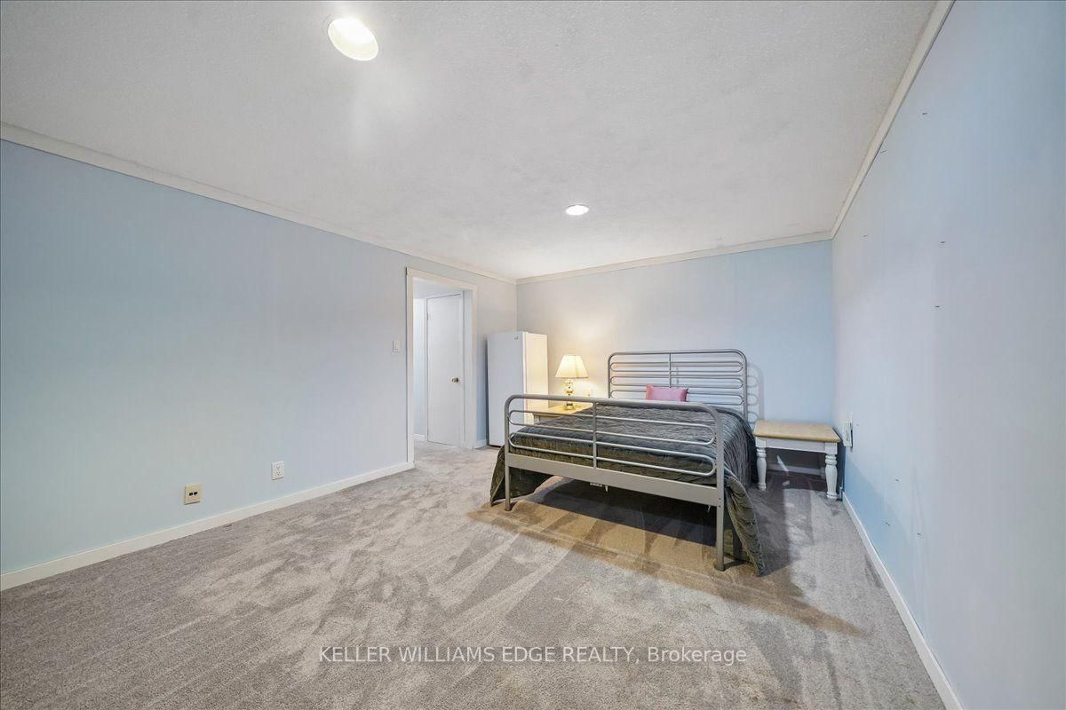 2320 Middlesmoor Crescent • Burlington, ON photo 28