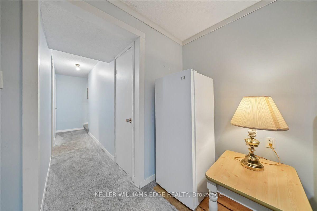 2320 Middlesmoor Crescent • Burlington, ON photo 29