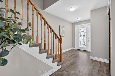 8 Horsham Street • Brampton, ON photo 5