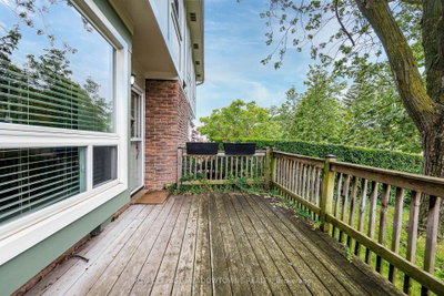 37 Salisbury Circle • Brampton, ON photo 5
