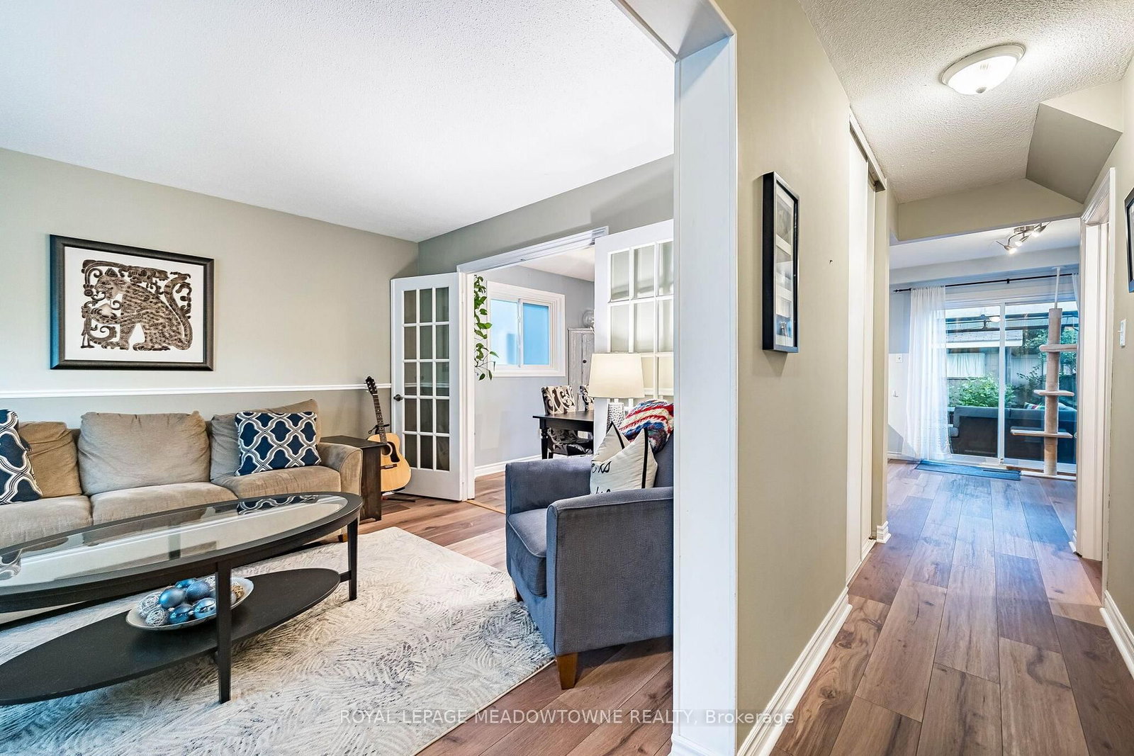 37 Salisbury Circle • Brampton, ON photo 9