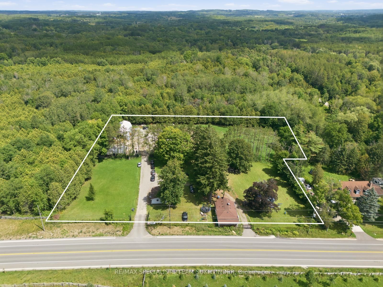 17043 The Gore Road • Caledon, ON photo 1