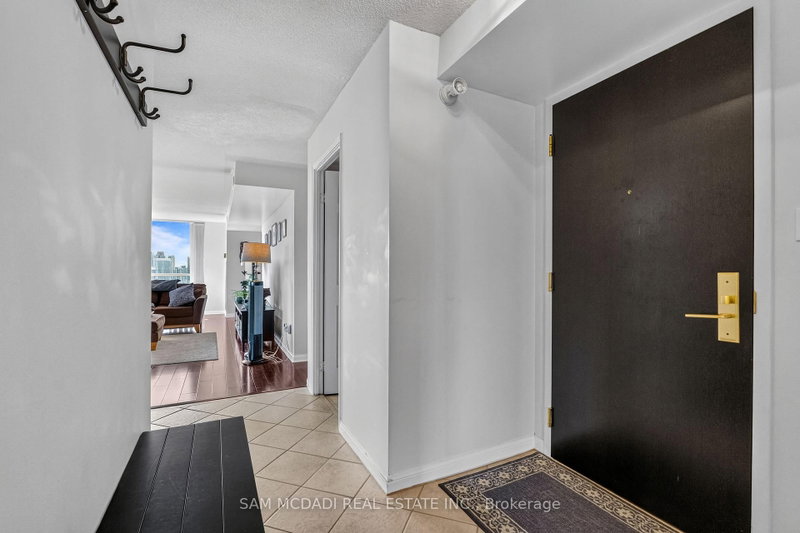 2305 - 55 Kingsbridge Garden Circle