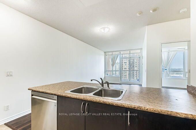 388 Prince Of Wales Drive • #1706 • Mississauga, ON photo 11