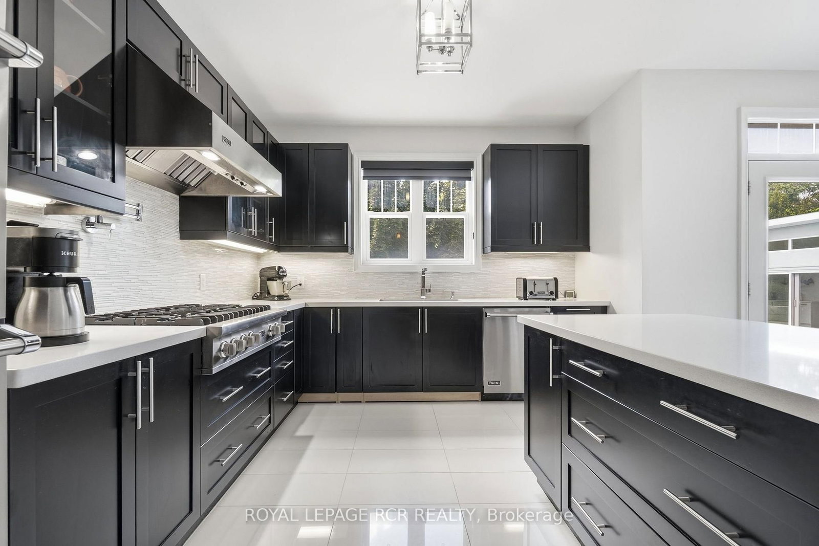 28 Billy Court • Caledon, ON photo 12