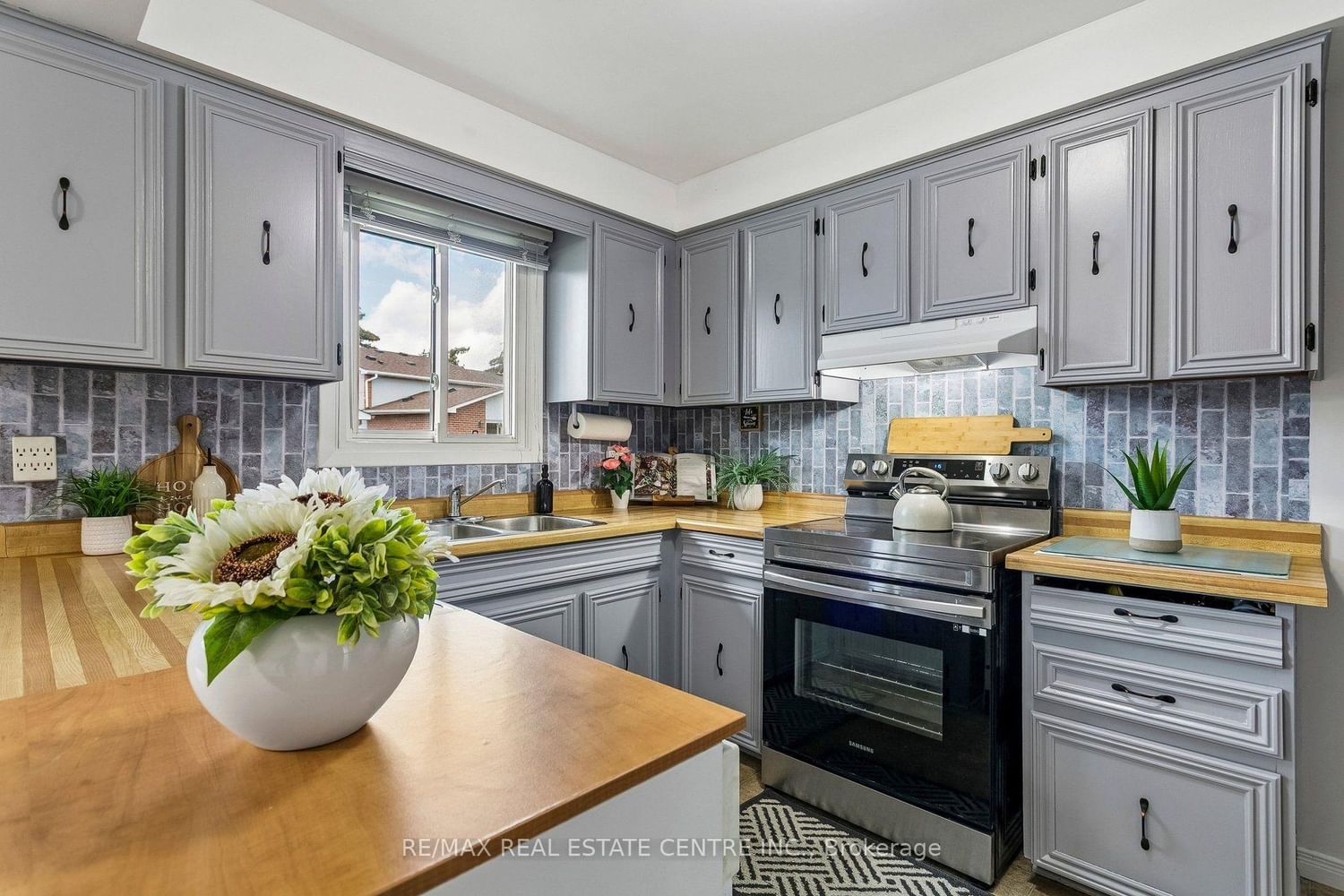 5 Hockley Path • Brampton, ON photo 16