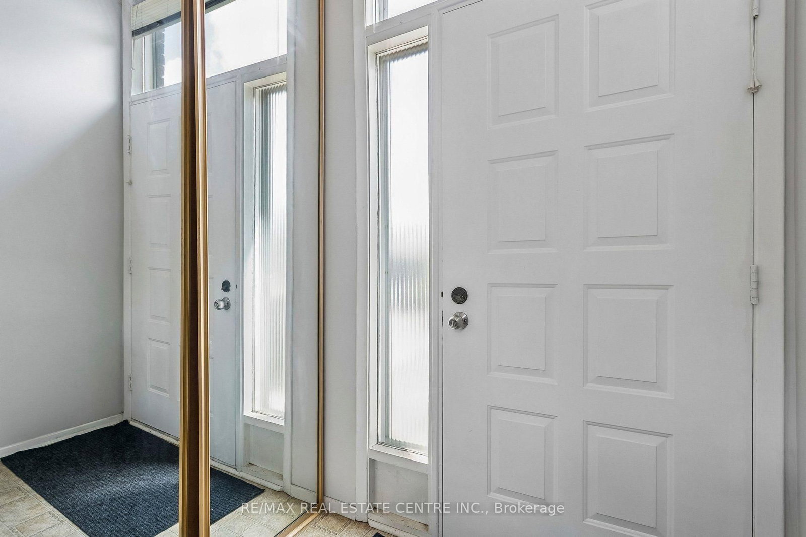 5 Hockley Path • Brampton, ON photo 6