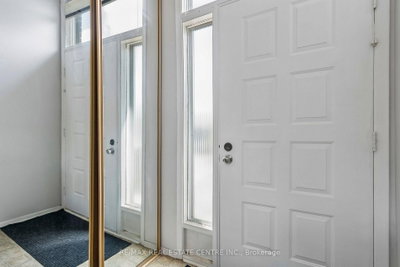 5 Hockley Path • Brampton, ON photo 6