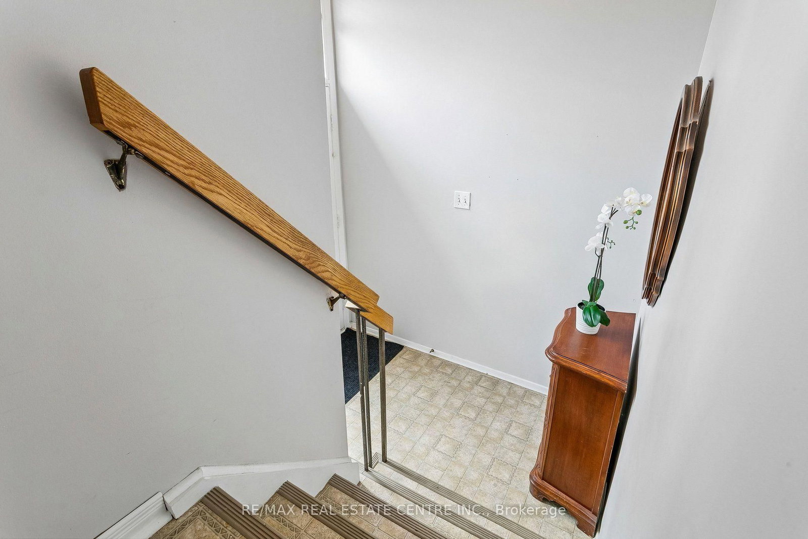 5 Hockley Path • Brampton, ON photo 7