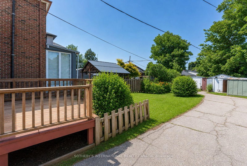 4 Marshall Boulevard