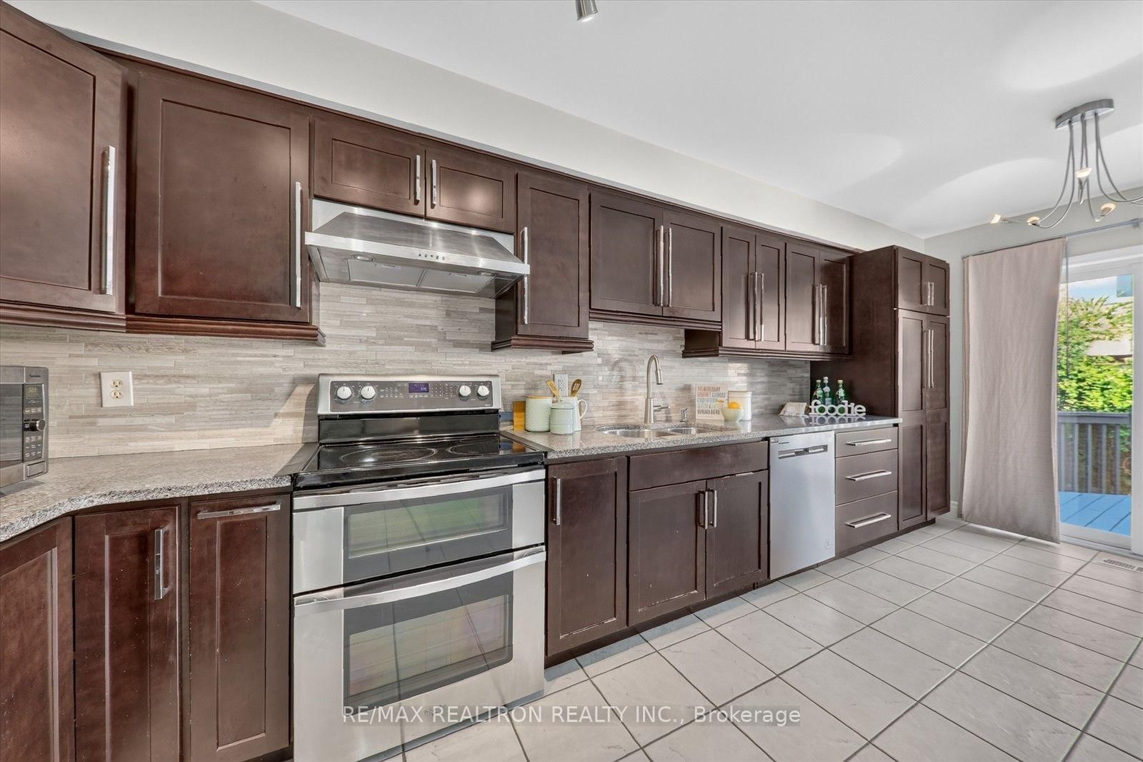 86 Tideland Drive • Brampton, ON photo 18