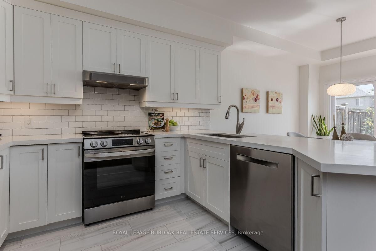 5316 Applegarth Drive • Burlington, ON photo 10