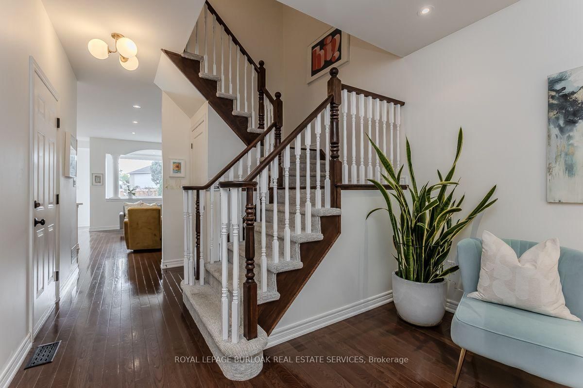 5316 Applegarth Drive • Burlington, ON photo 23