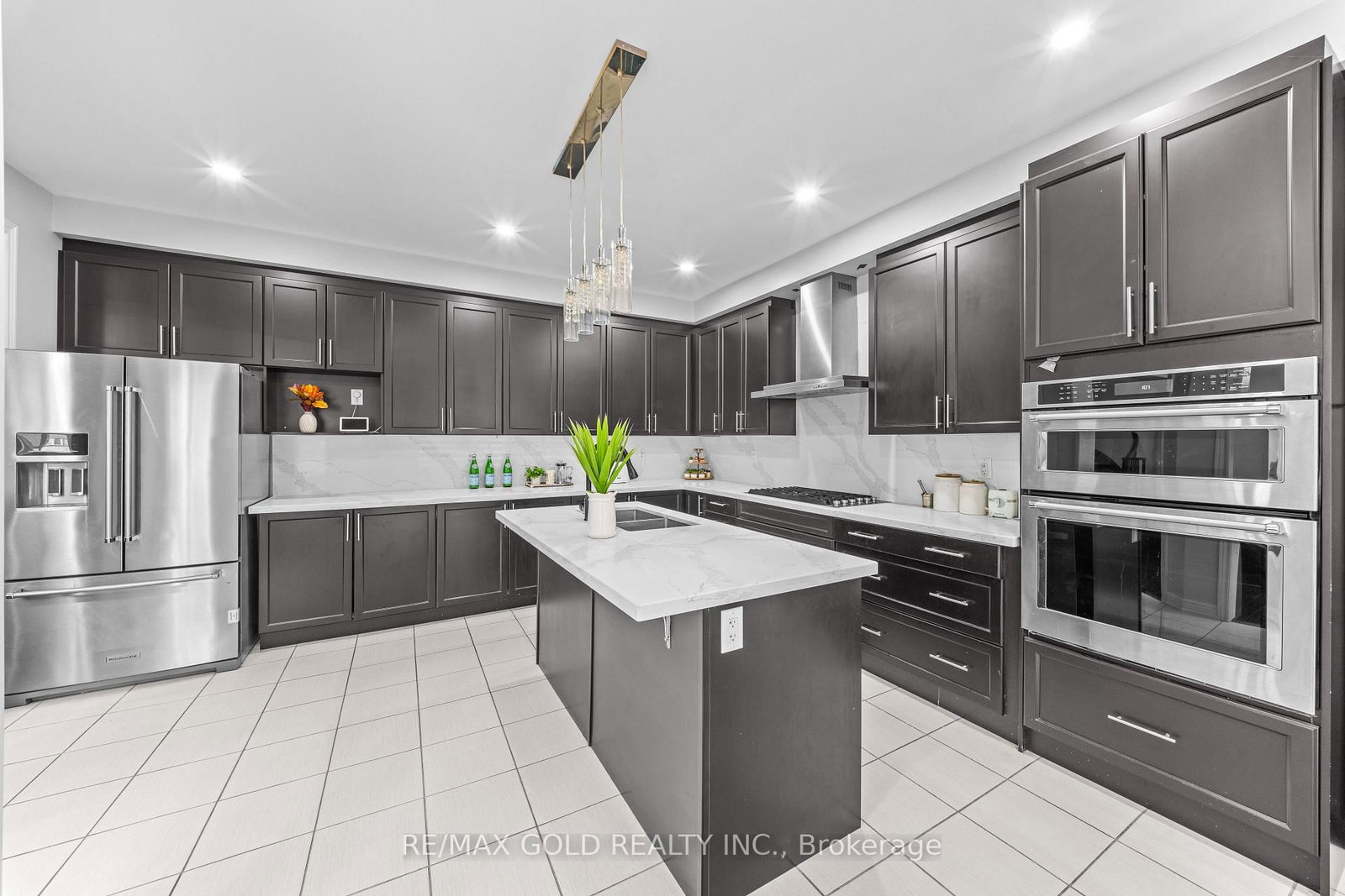 9 Goderich Drive • Brampton, ON photo 12
