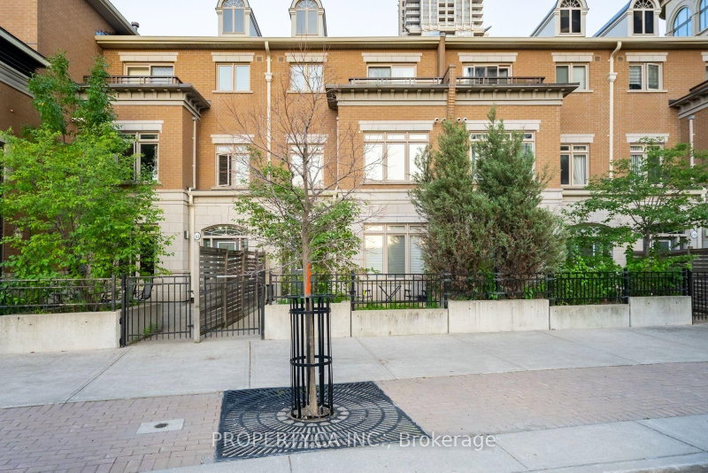 112 - 383 Prince Of Wales Drive