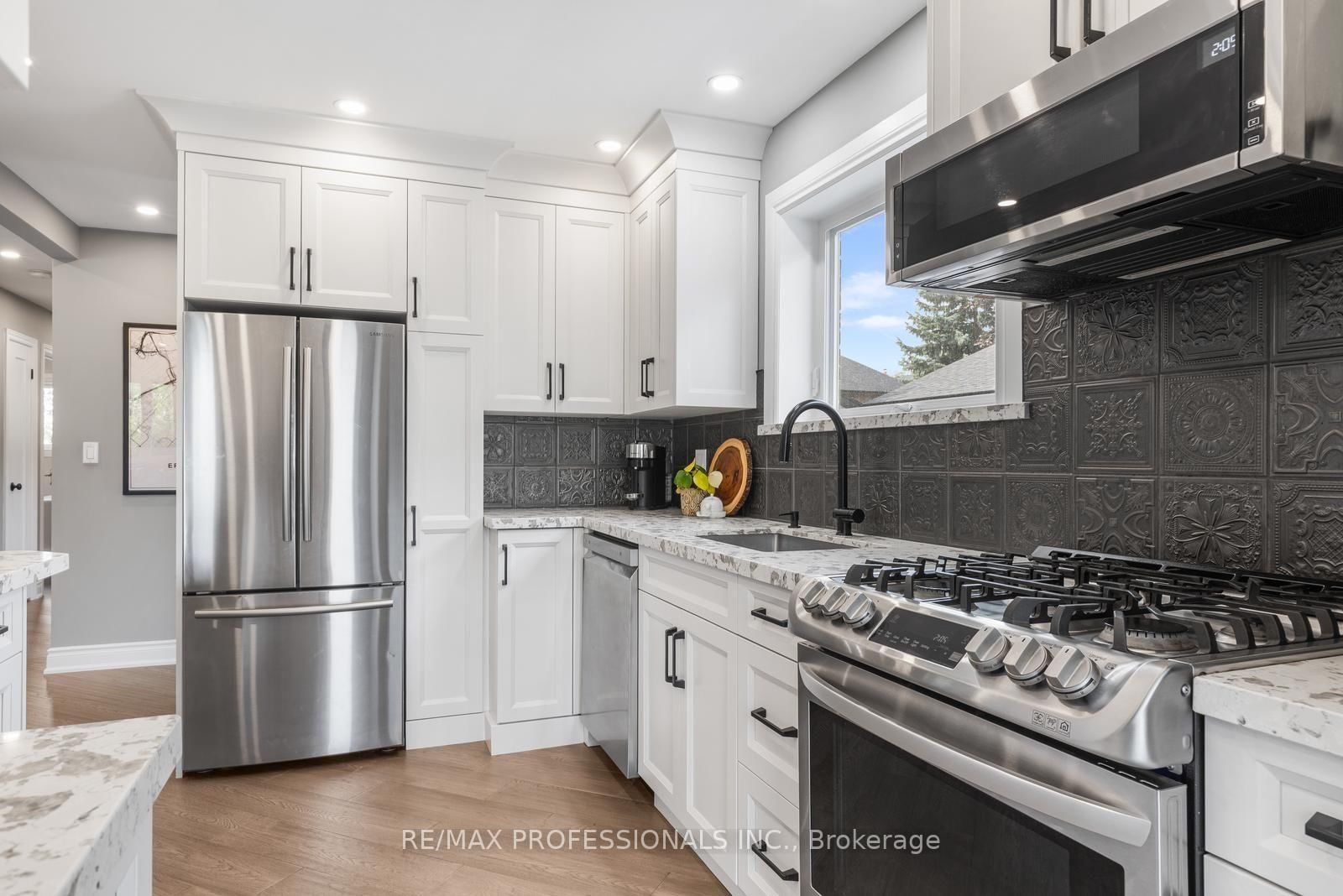 20 Hollister Road • Toronto, ON photo 14