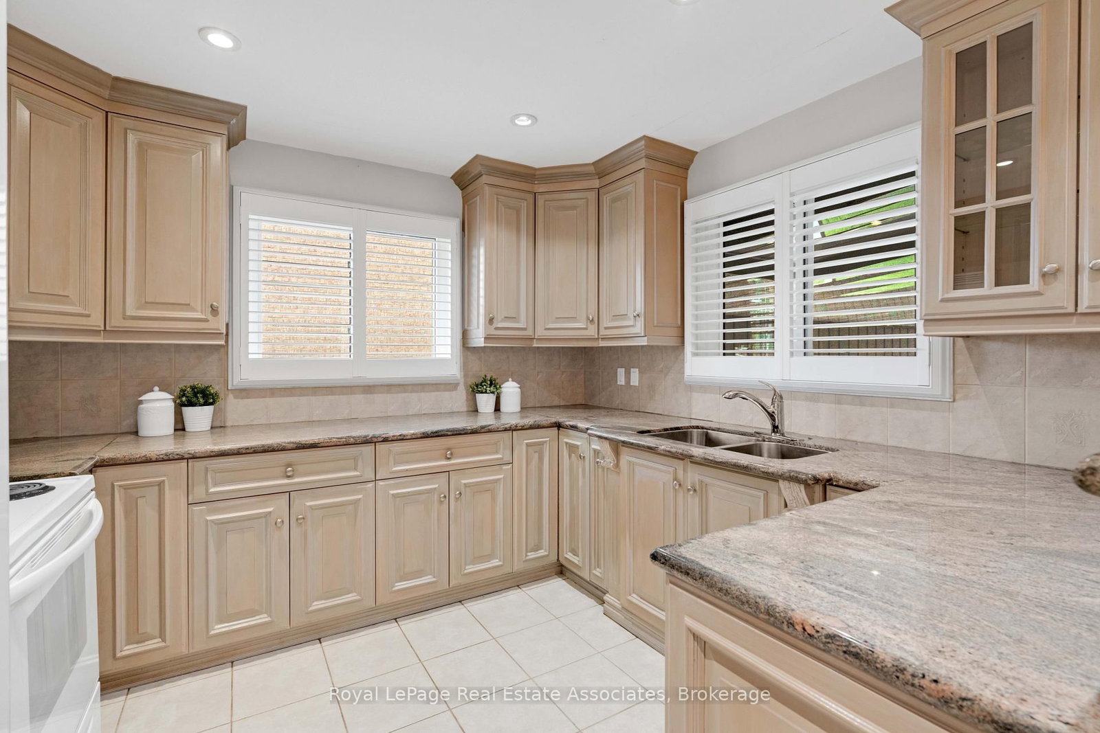 2535 Privet Crescent • Mississauga, ON photo 13