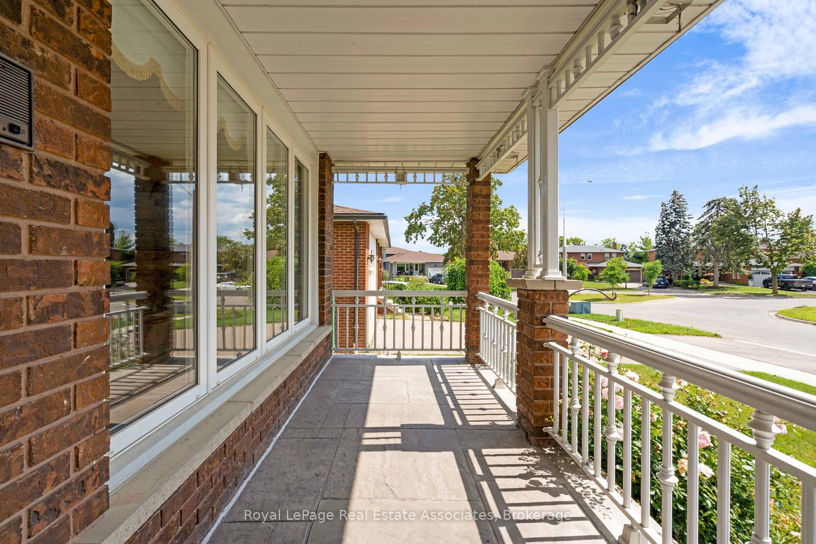 2535 Privet Crescent • Mississauga, ON photo 5
