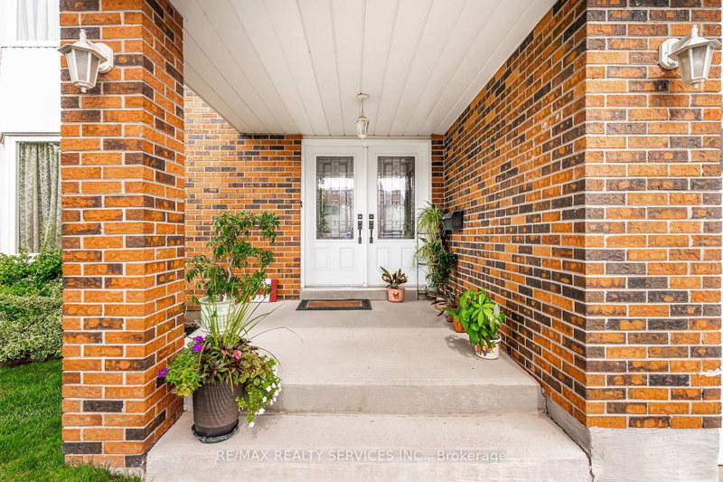4 Markham Street