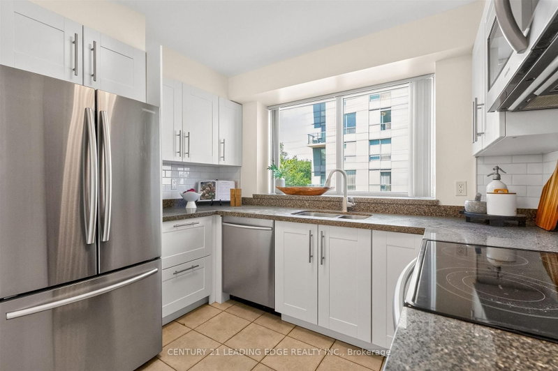 403 - 2585 Erin Centre Boulevard