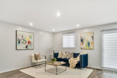 Townhouse sold at 101-45 Hansen Road, Brampton, Ontario, L6V 3C5 - Madoc - MLS: W13700908