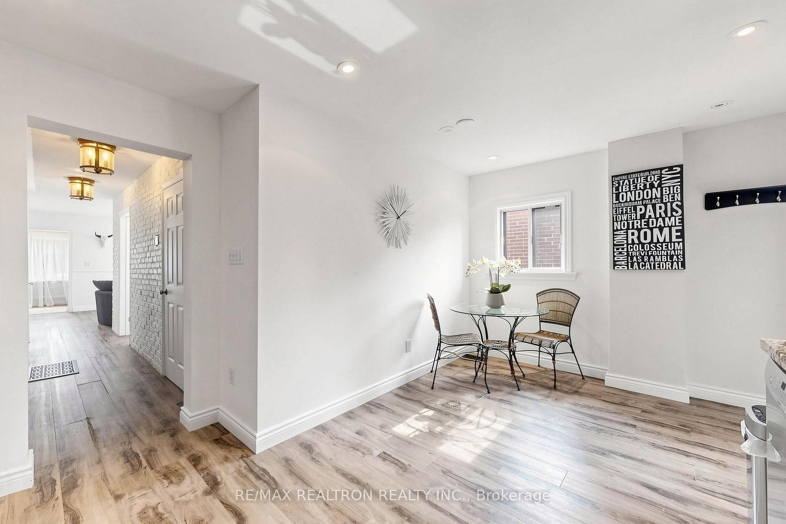 8 Villa Road • Toronto, ON photo 15