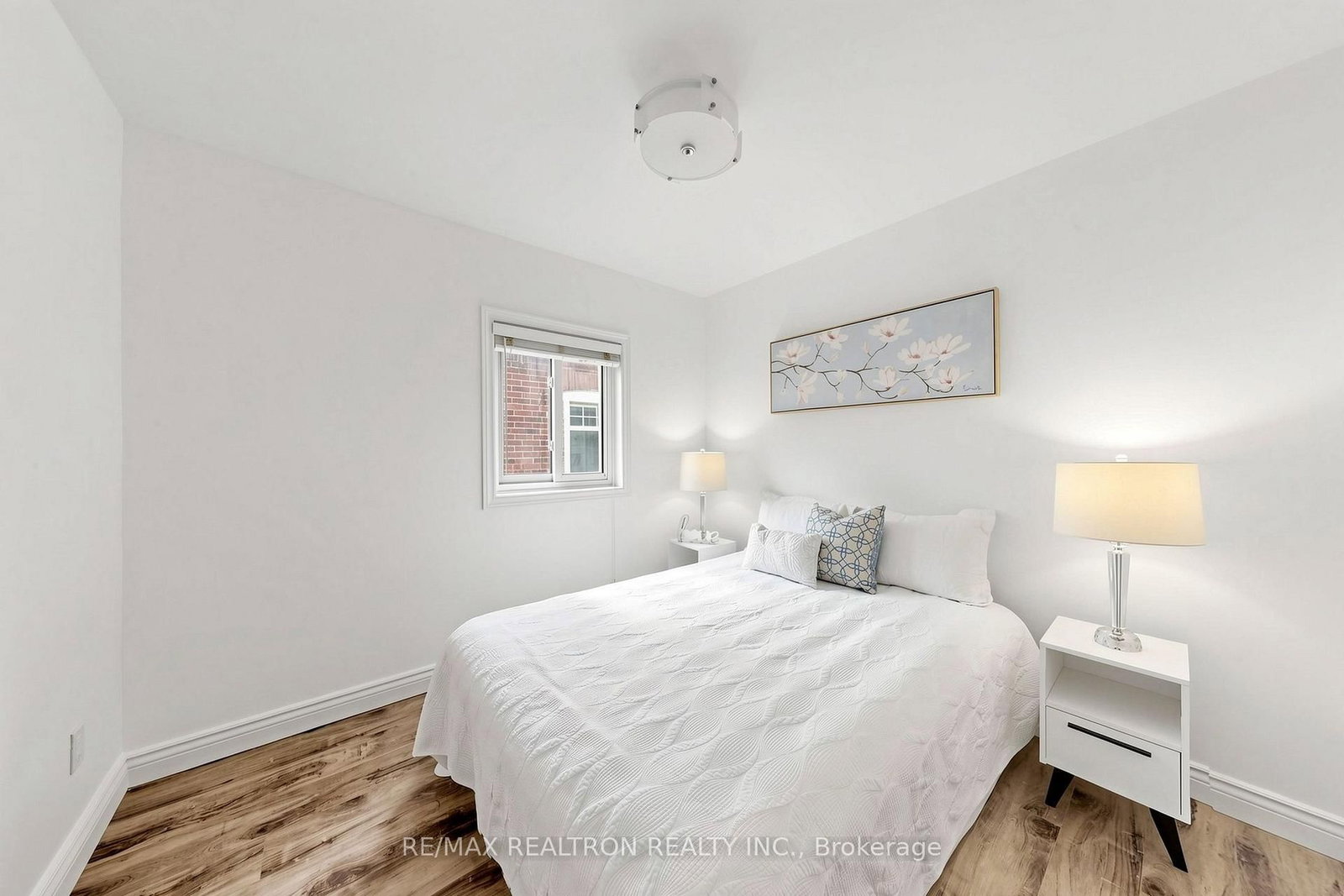 8 Villa Road • Toronto, ON photo 18