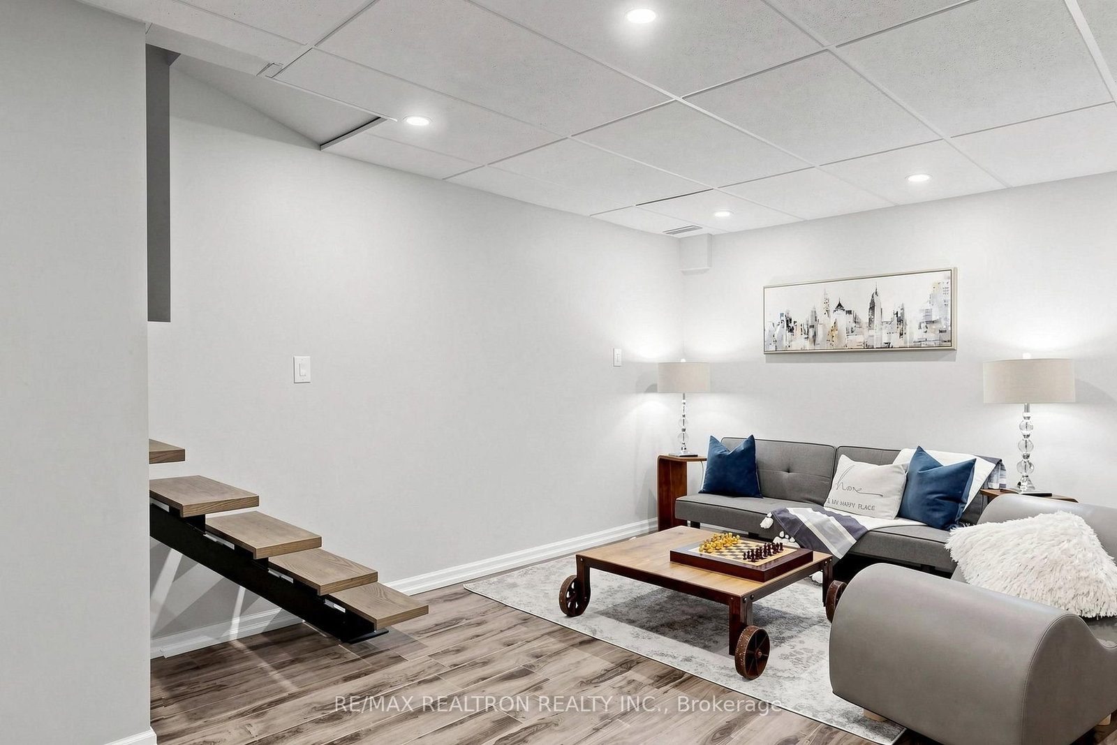 8 Villa Road • Toronto, ON photo 25