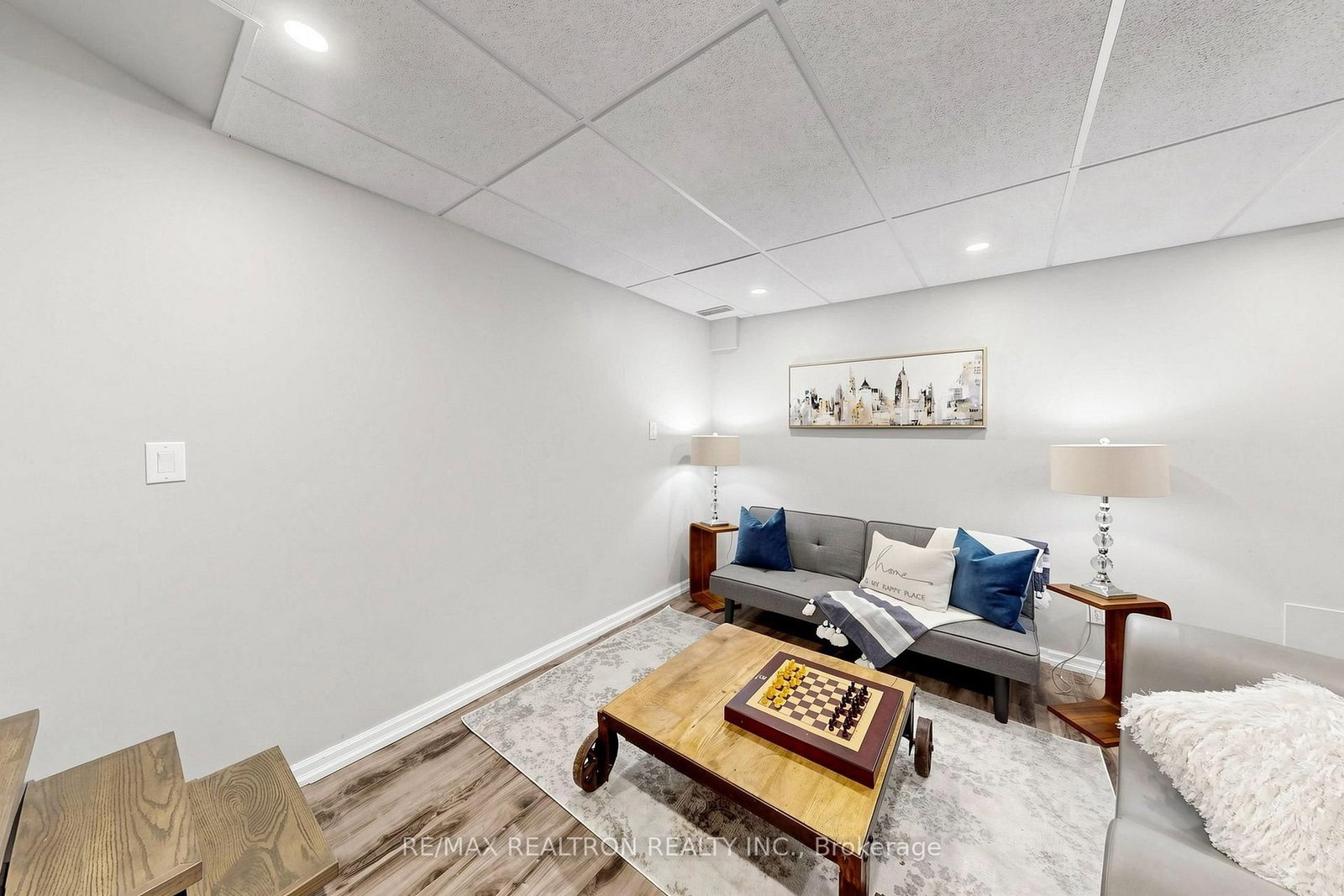 8 Villa Road • Toronto, ON photo 27
