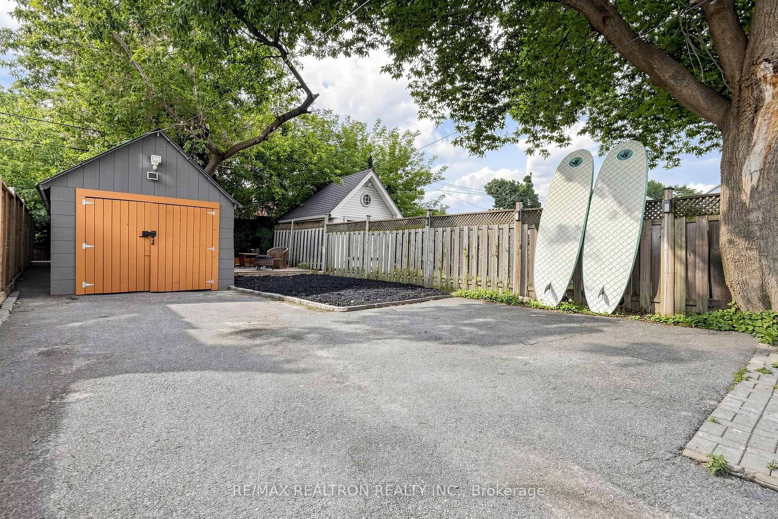 8 Villa Road • Toronto, ON photo 38