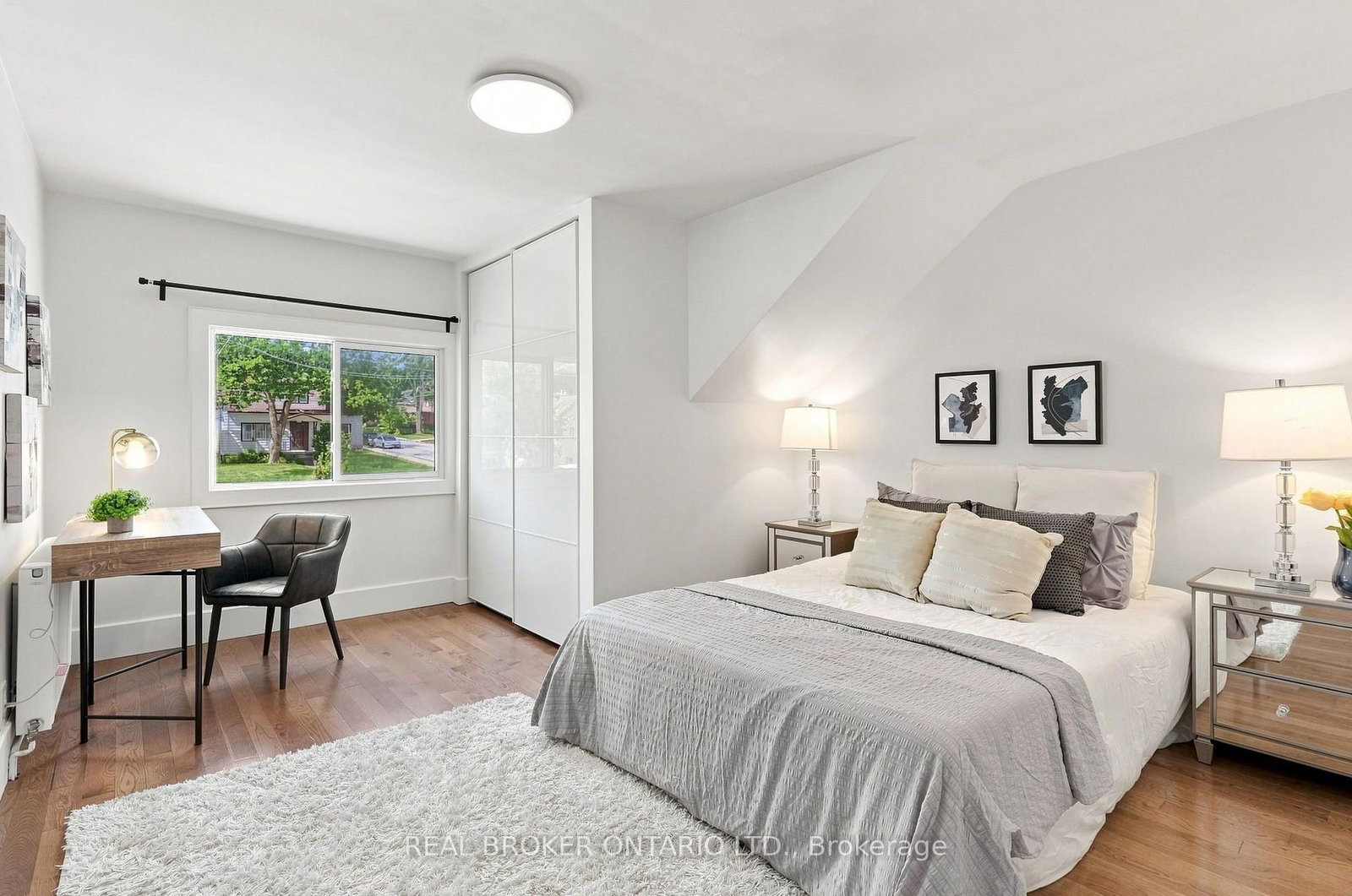 671 Scarlett Road • Toronto, ON photo 21