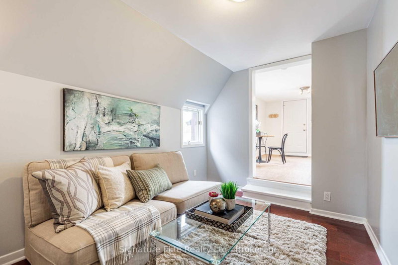 Upper - 393 Westmoreland Avenue N