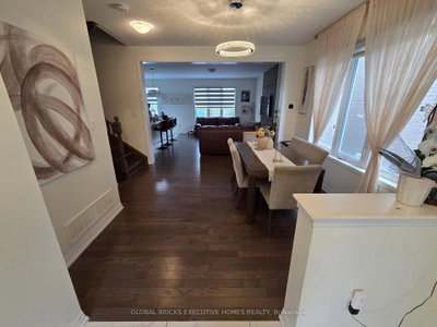 3461 Eternity Way • Oakville, ON photo 2